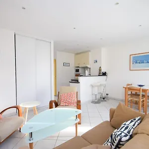 Appt 2 Pièces Confort 3 Pers Au Pied De La Sans Voiture Dinard